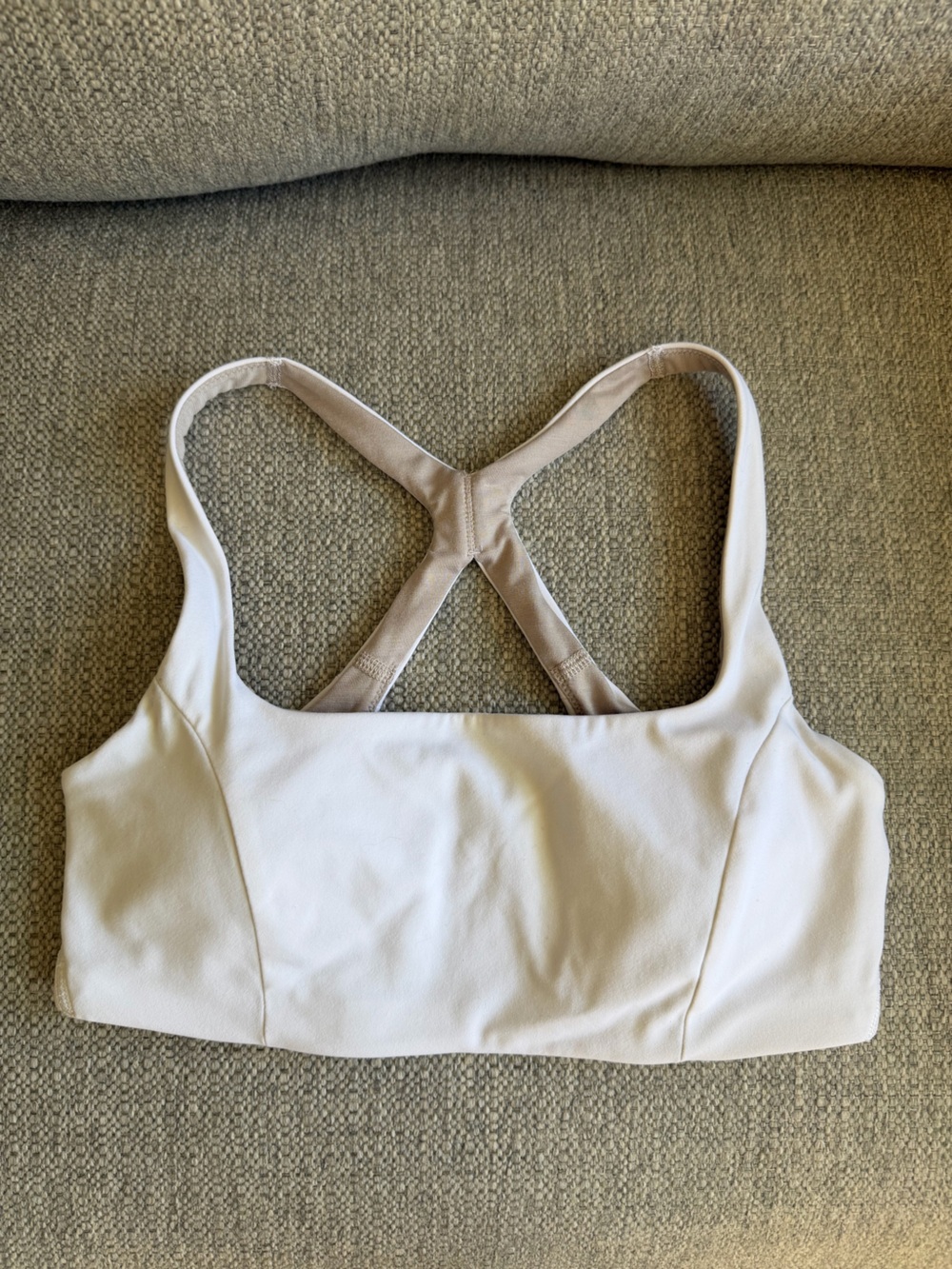 lululemon White Cross-Back Sports Bra Size 8 with removable cups